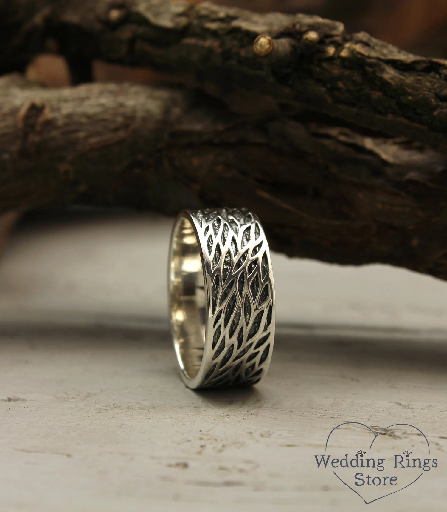 Stylish Leaves Sterling Silver Wedding Band in Vintage style