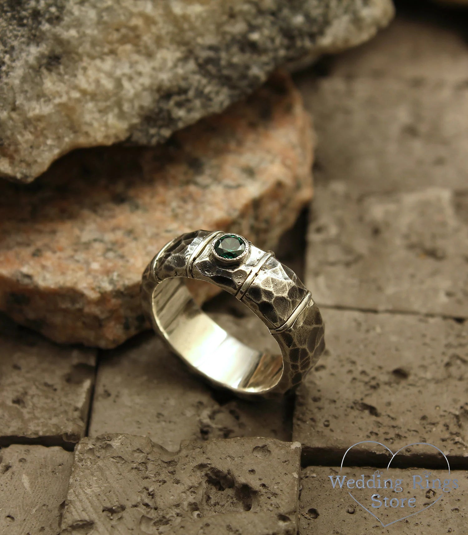 Unique Men's rocky Hammered Silver Wedding Band with Emerald