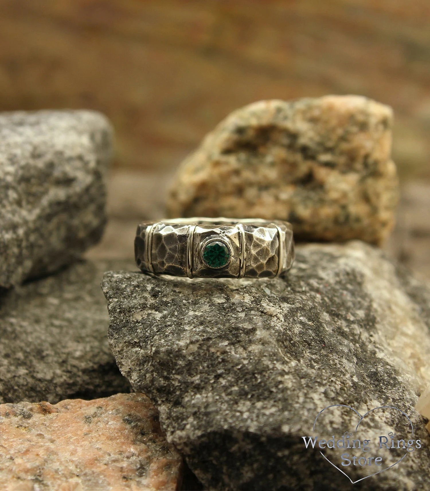 Unique Men's rocky Hammered Silver Wedding Band with Emerald