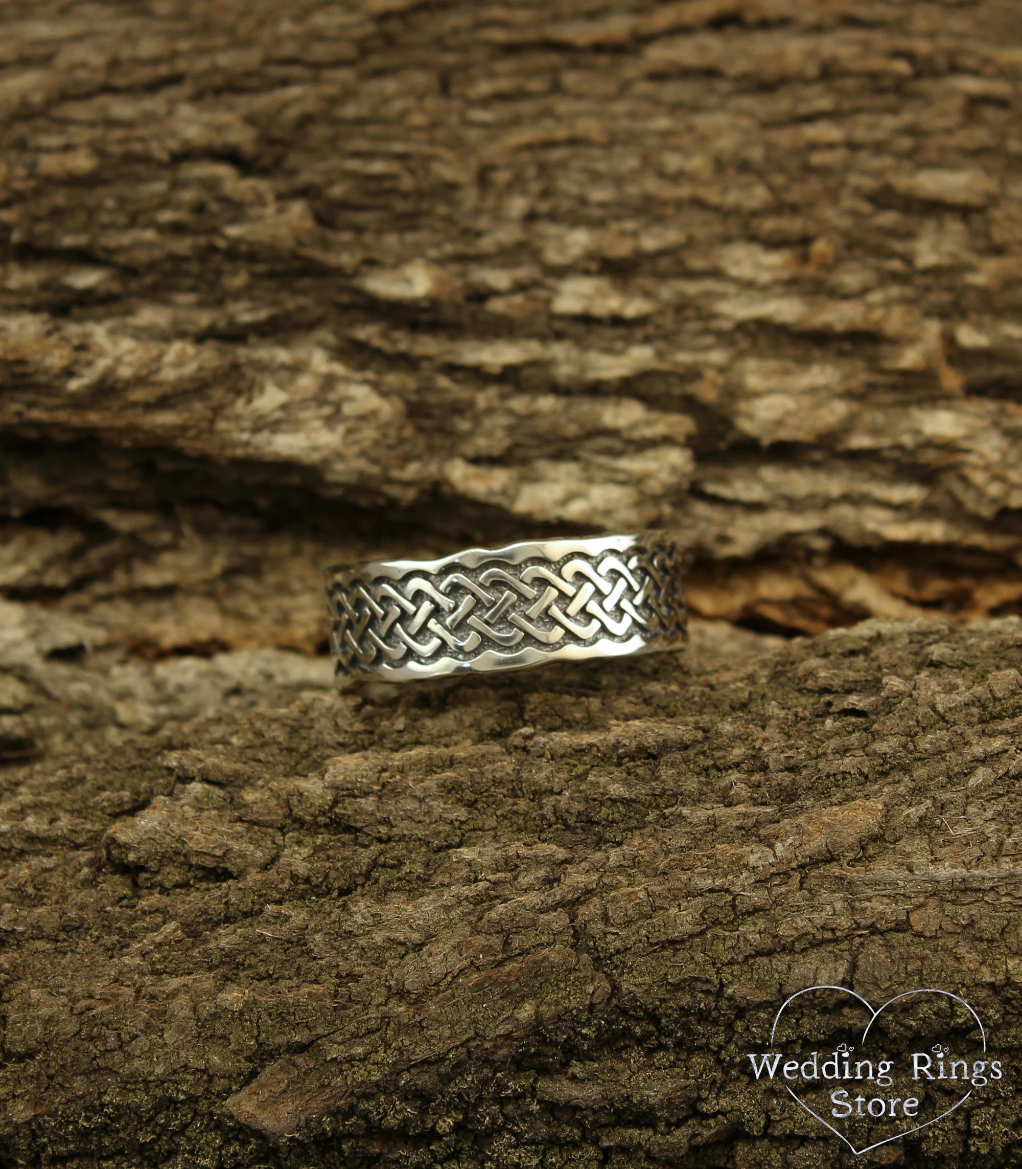 Vintage style Silver Irish Wedding Band