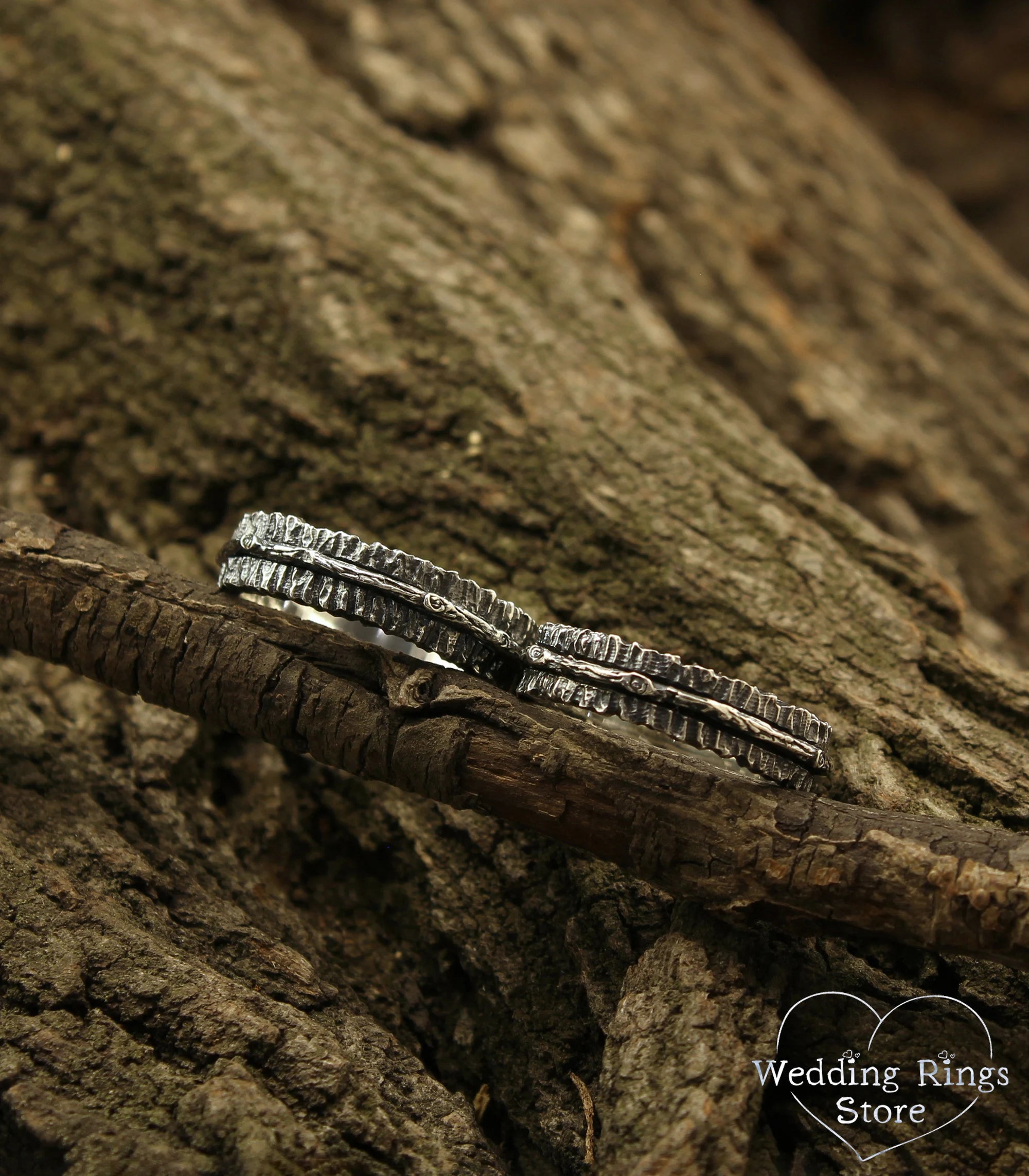 Unique Rustic Tree bark Wedding Rings Set