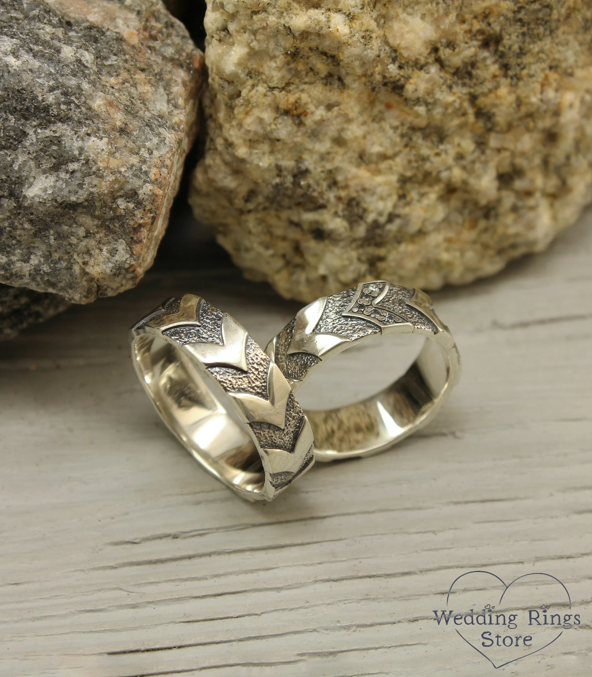 Modern Geometric pattern Wedding Rings Set with Diamonds