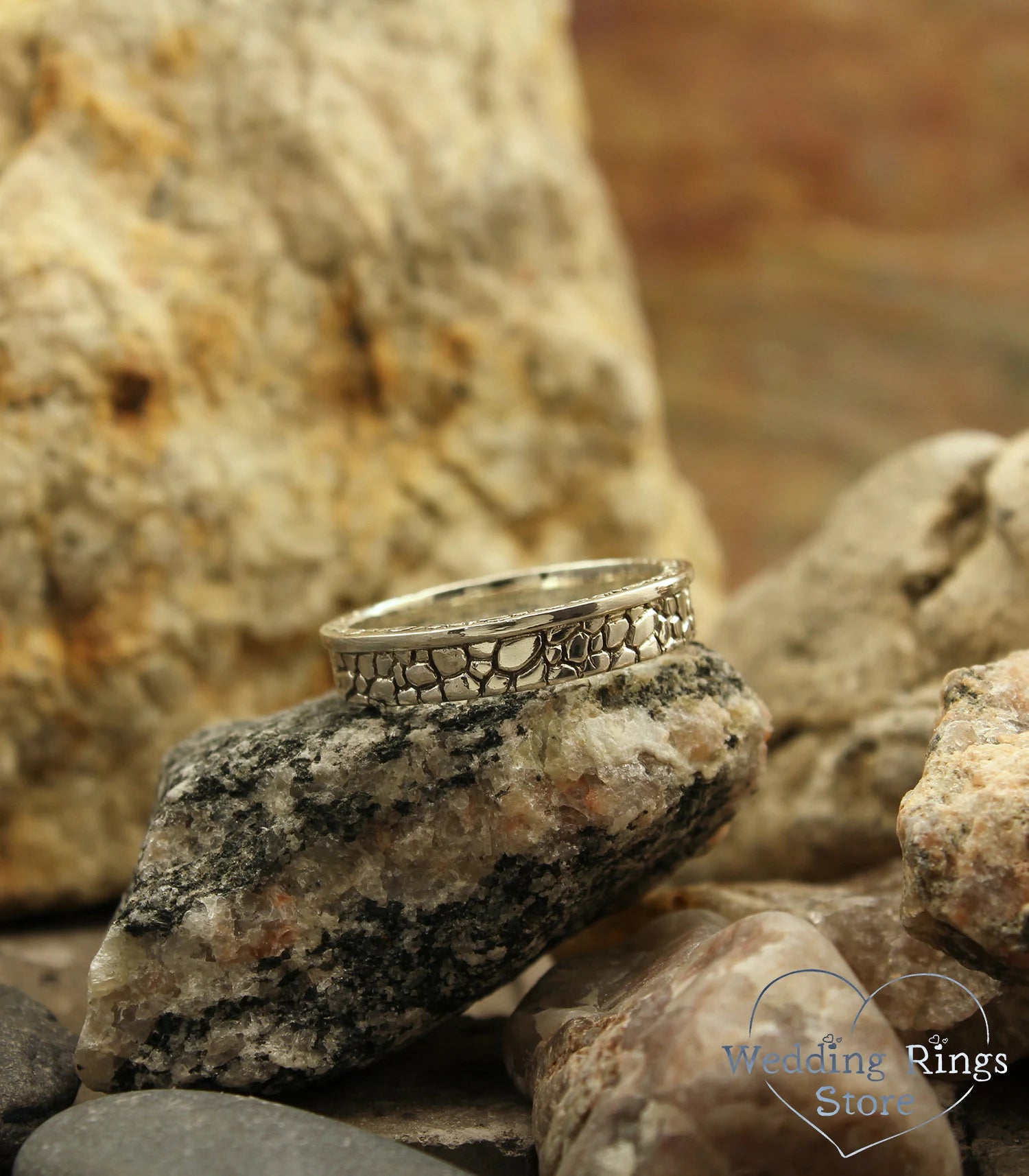 Casual Cracked Earthy Silver Wedding Band