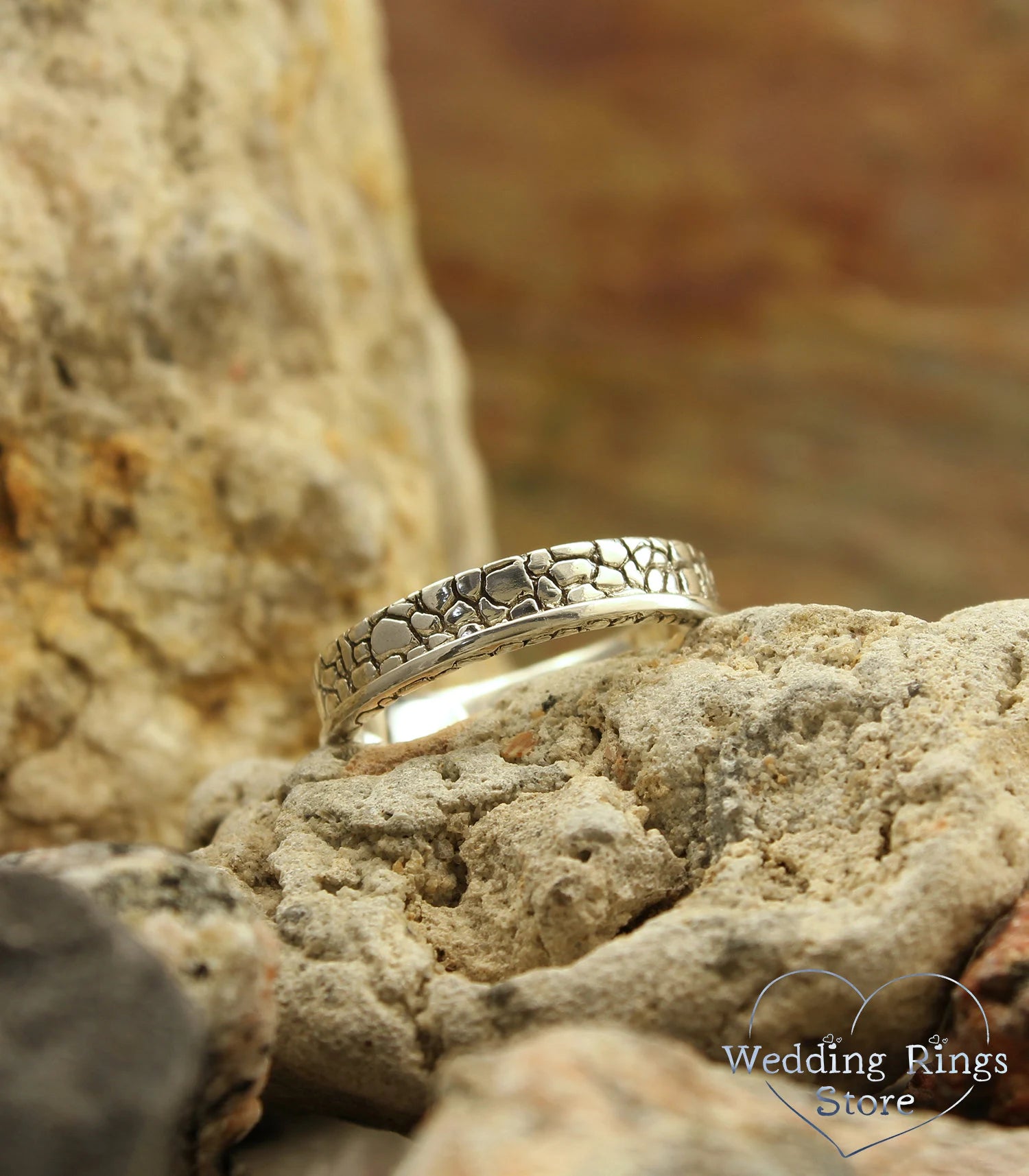 Casual Cracked Earthy Silver Wedding Band