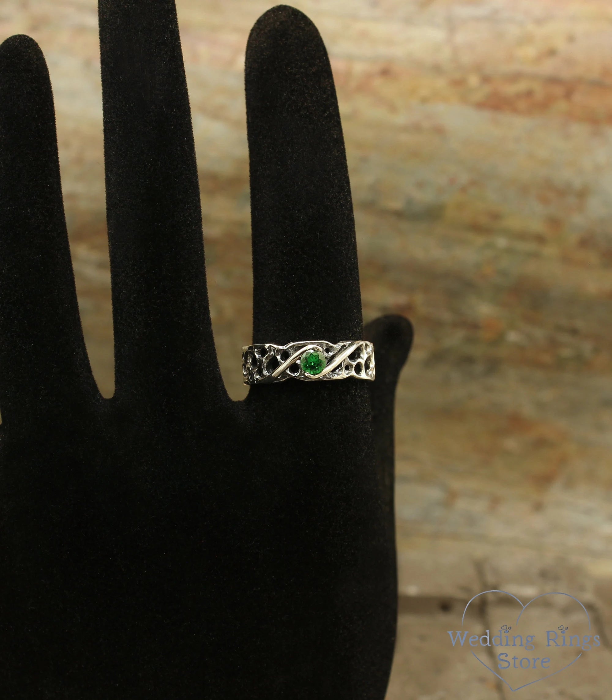 Women's Silver Ocean Ring with Emerald