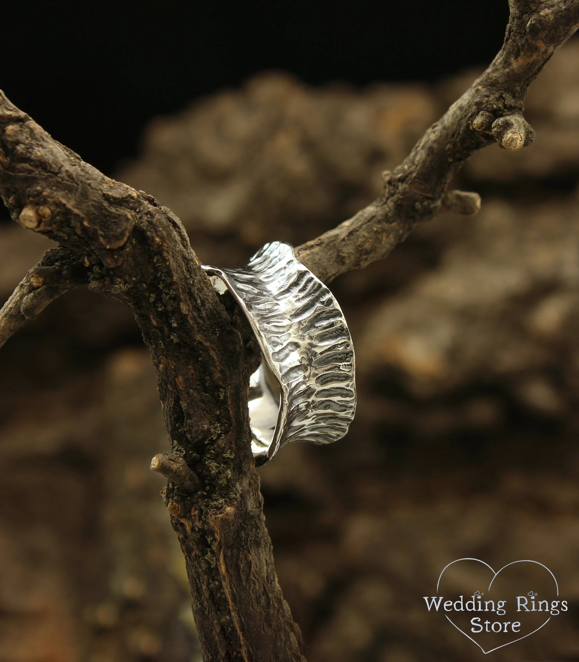 Wide Siver Leaf Band Ring Waved and Textured