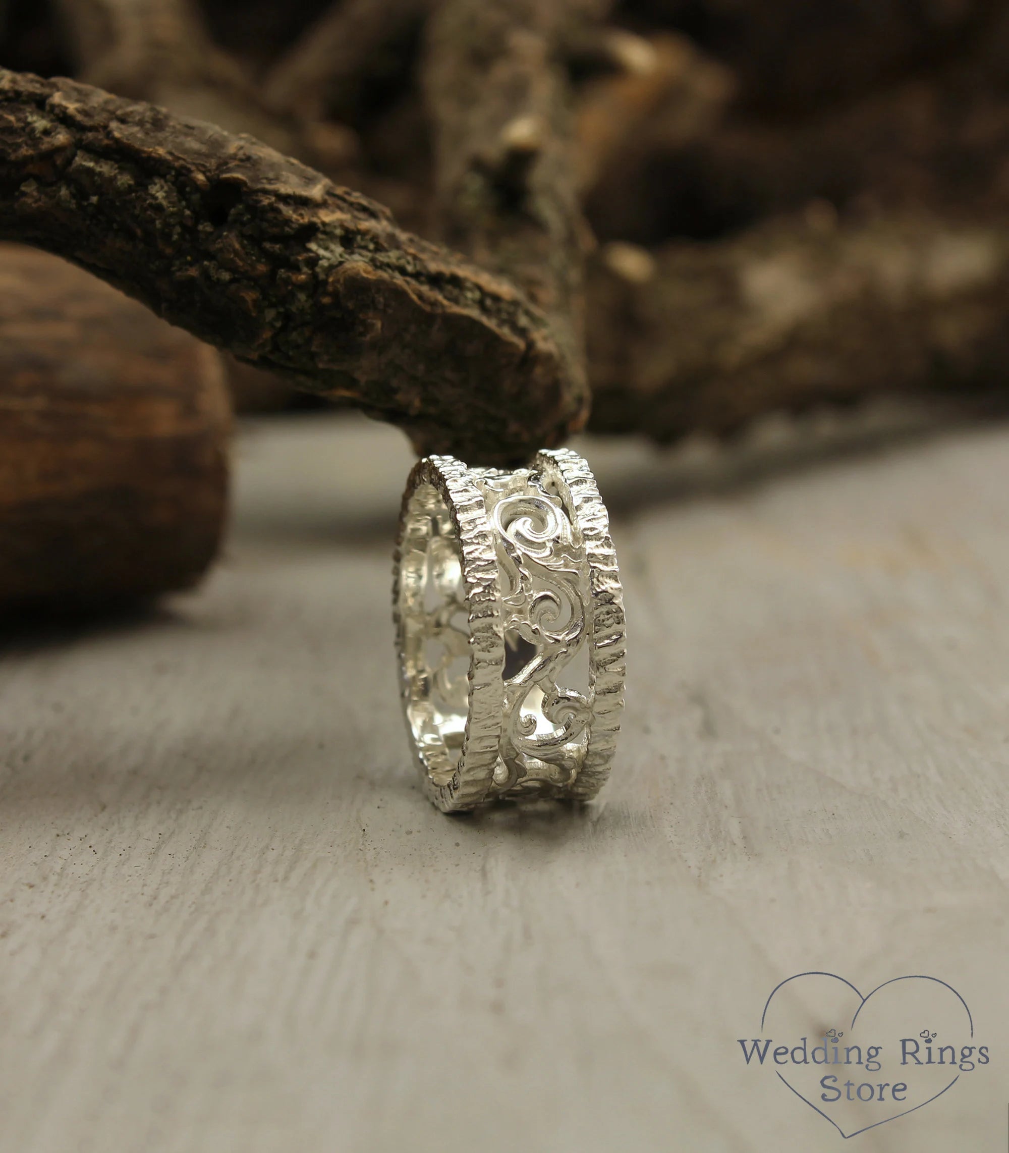 Vintage inspired Wide Silver Ring Vine and Hammered Edges