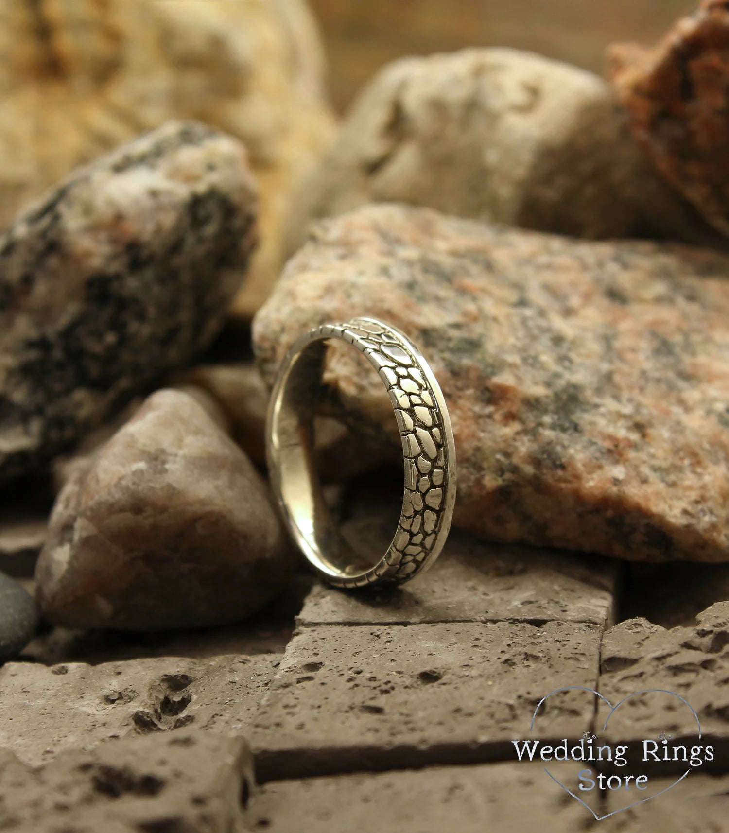 Casual Cracked Earthy Silver Wedding Band