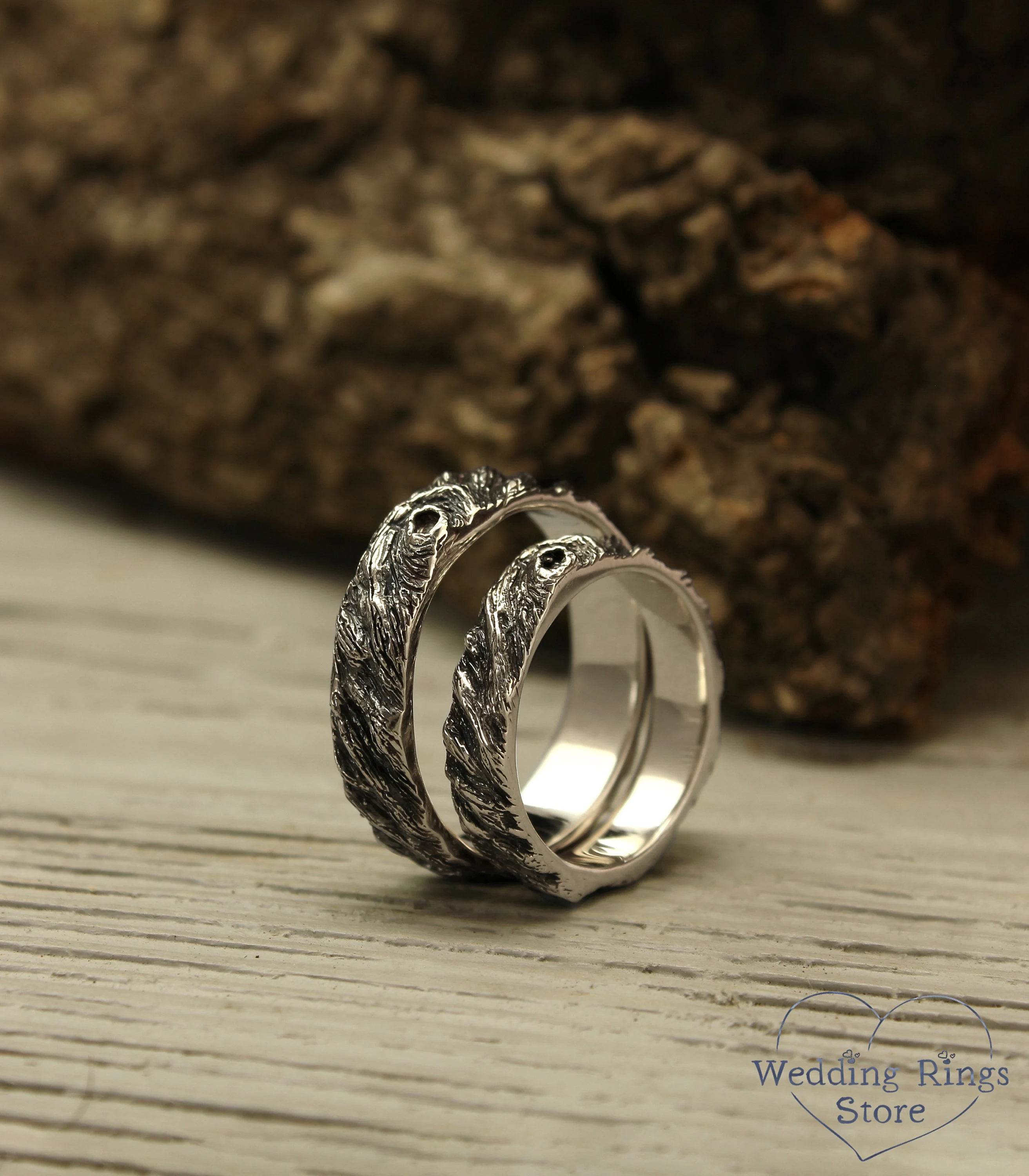 Simple Rustic Woodbark Silver Wedding Bands Set