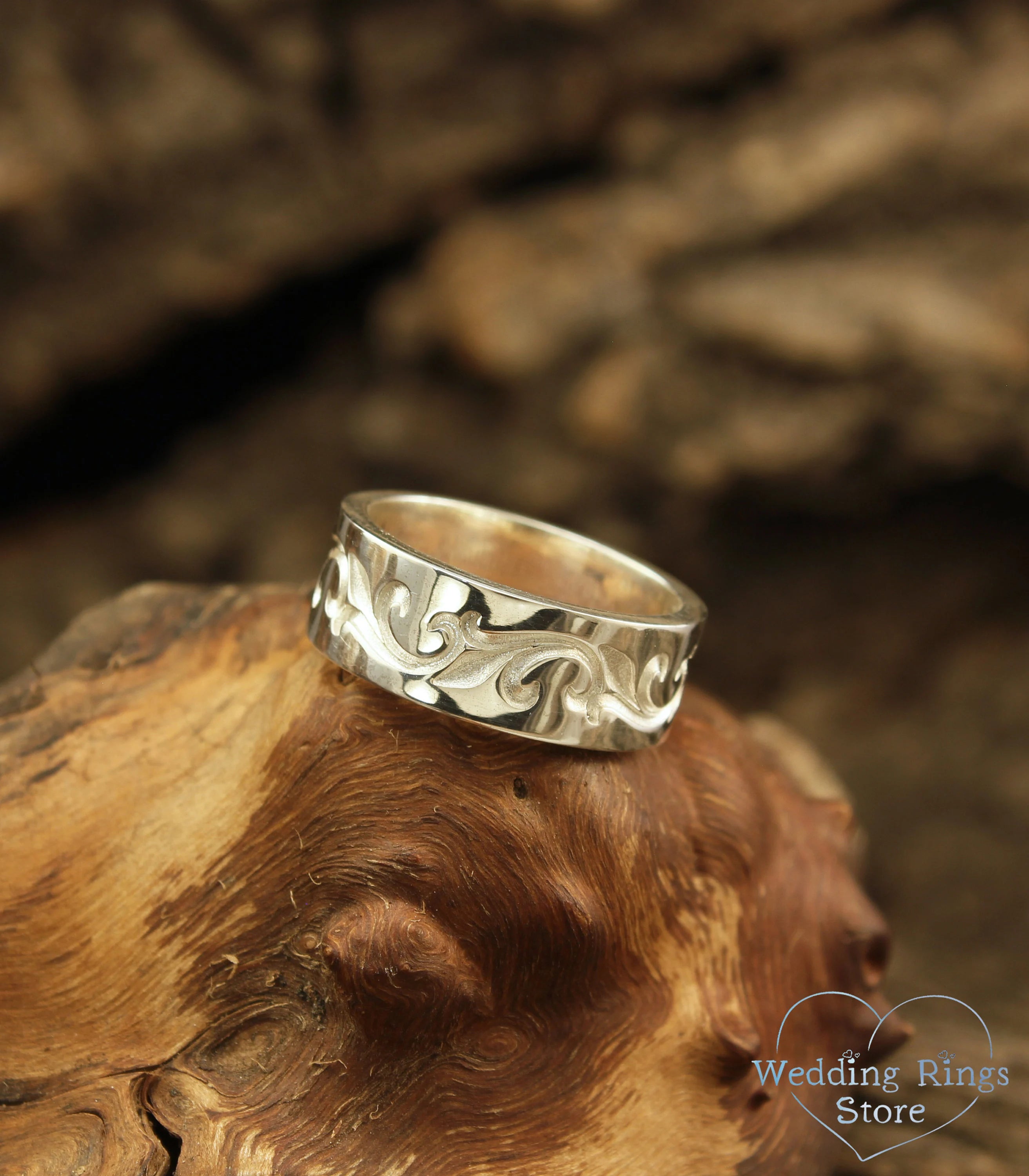 Unique Men's Vine Wedding Band in Vintage style