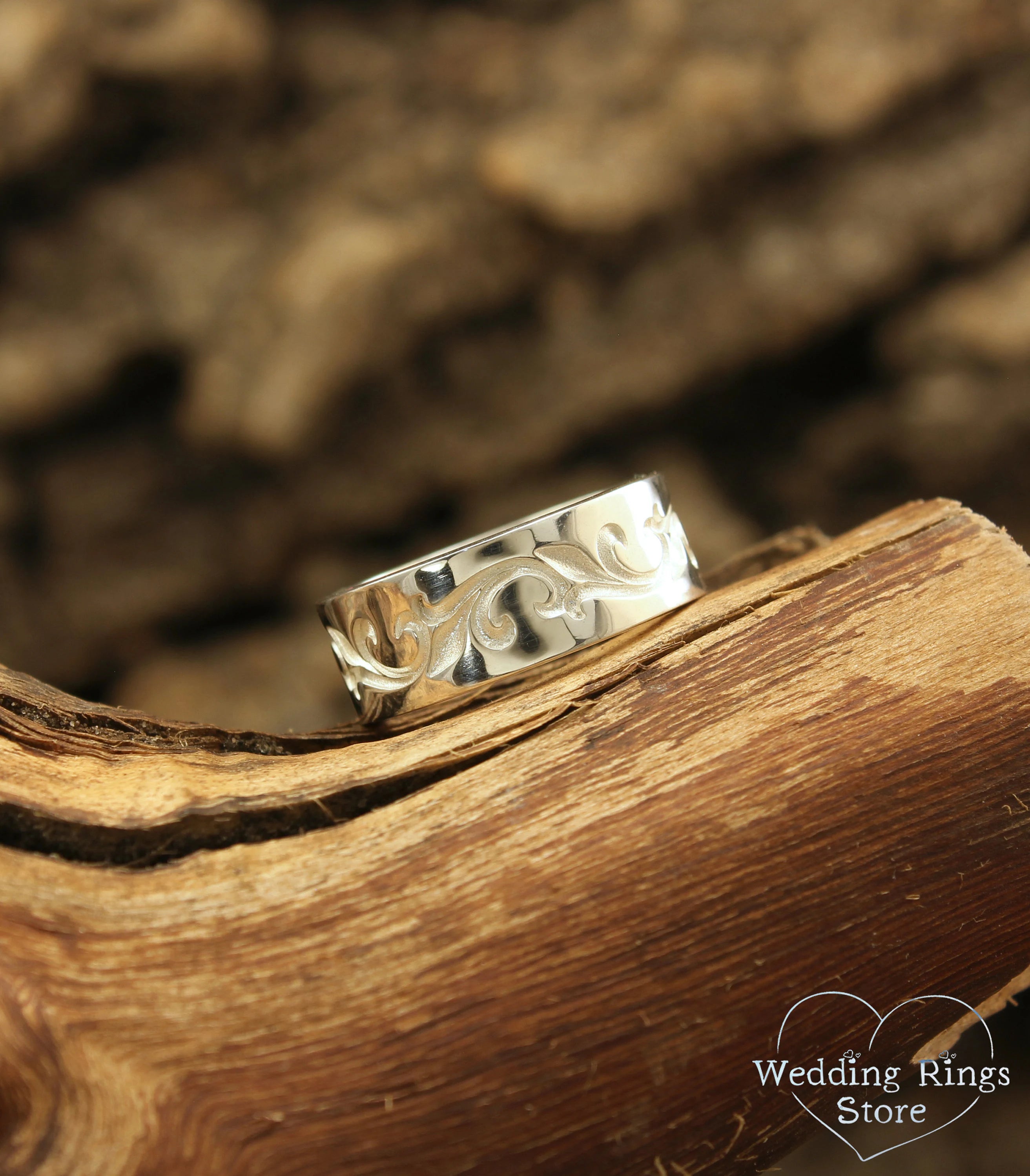 Unique Men's Vine Wedding Band in Vintage style