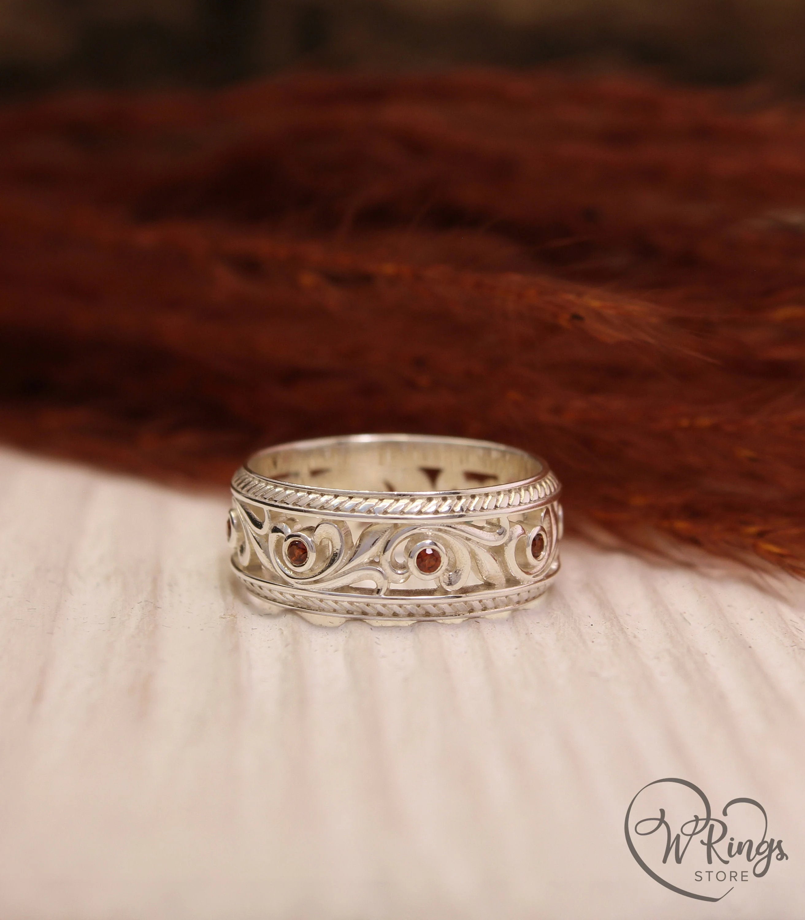 Garnet & Vine Vintage style Wedding Ring — Leaves Silver Band