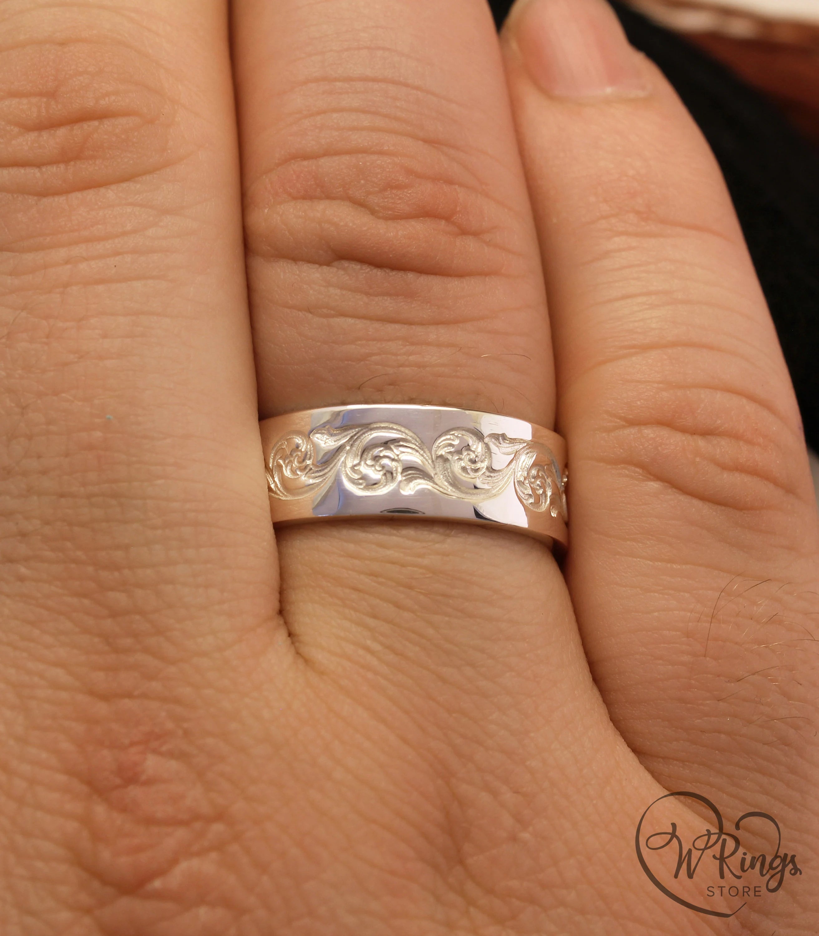 Vintage style Wedding Band with Vines