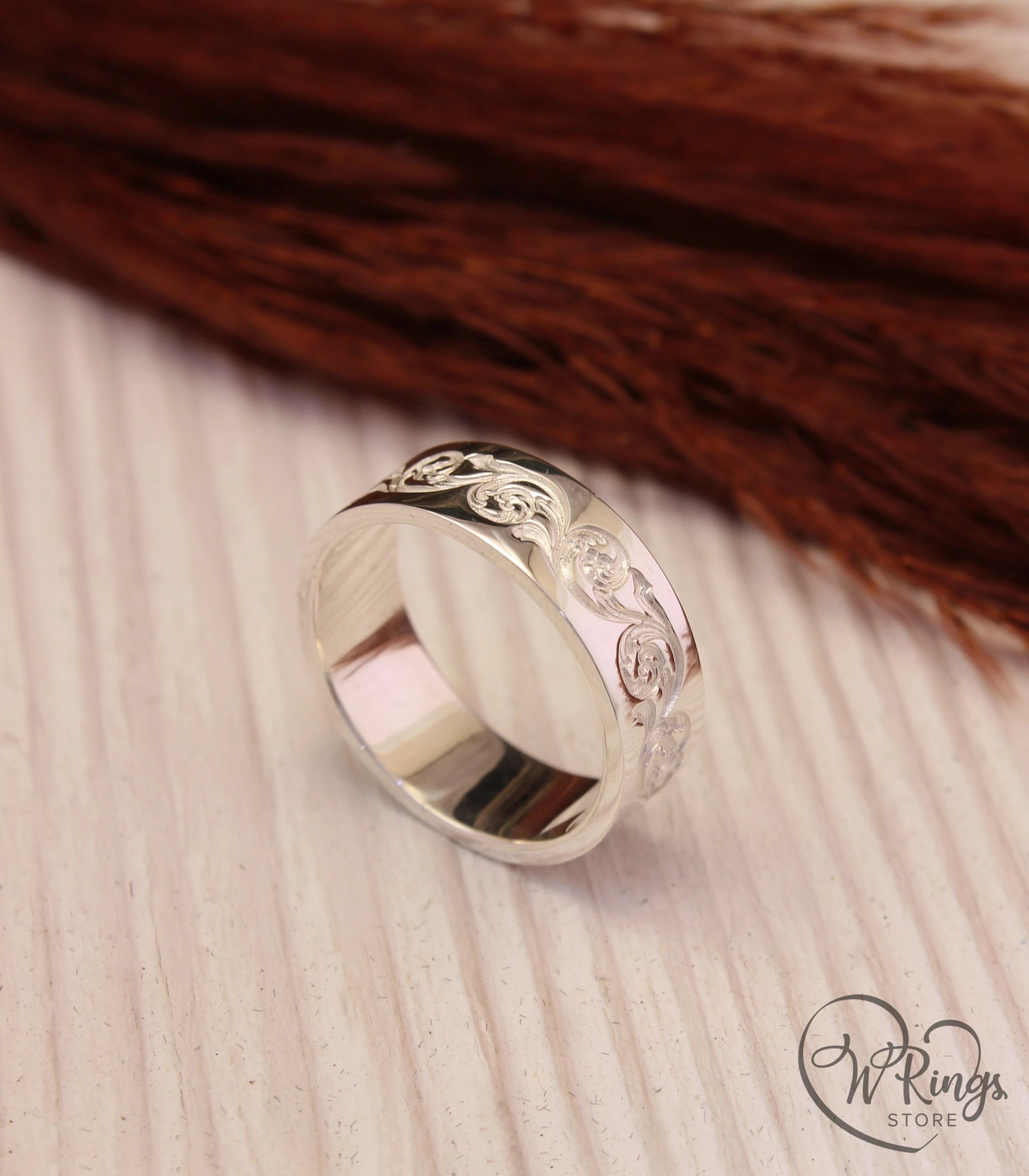 Vintage style Wedding Band with Vines