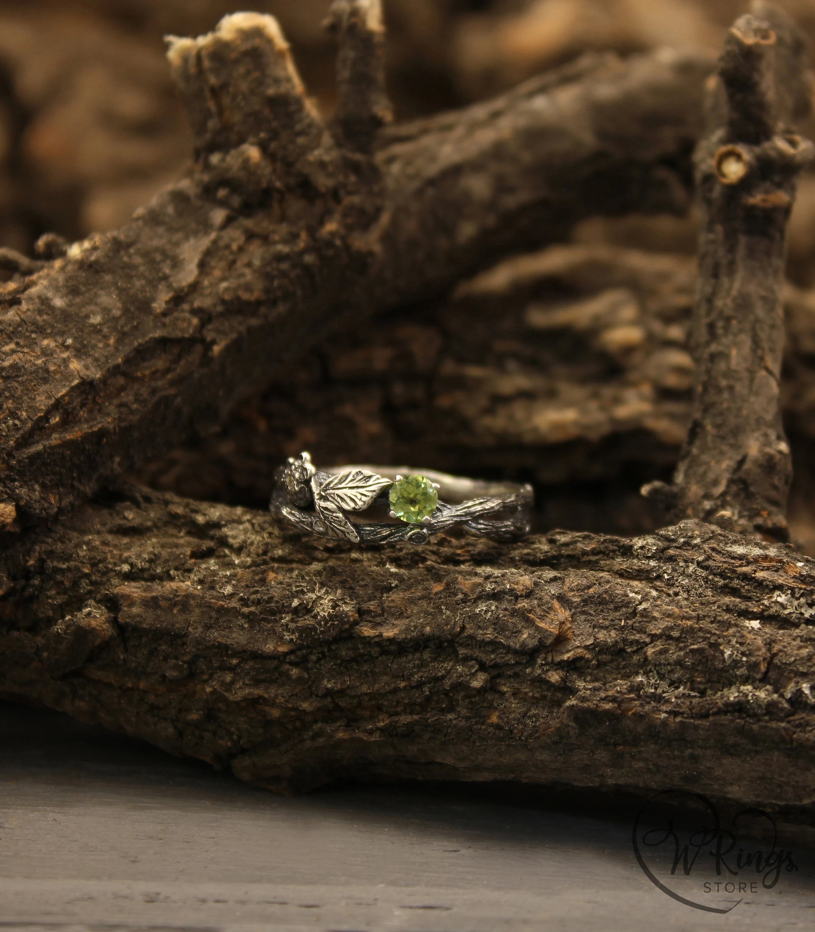 Dainty Branch and Leaves Peridot Ring – Flower on the Twig