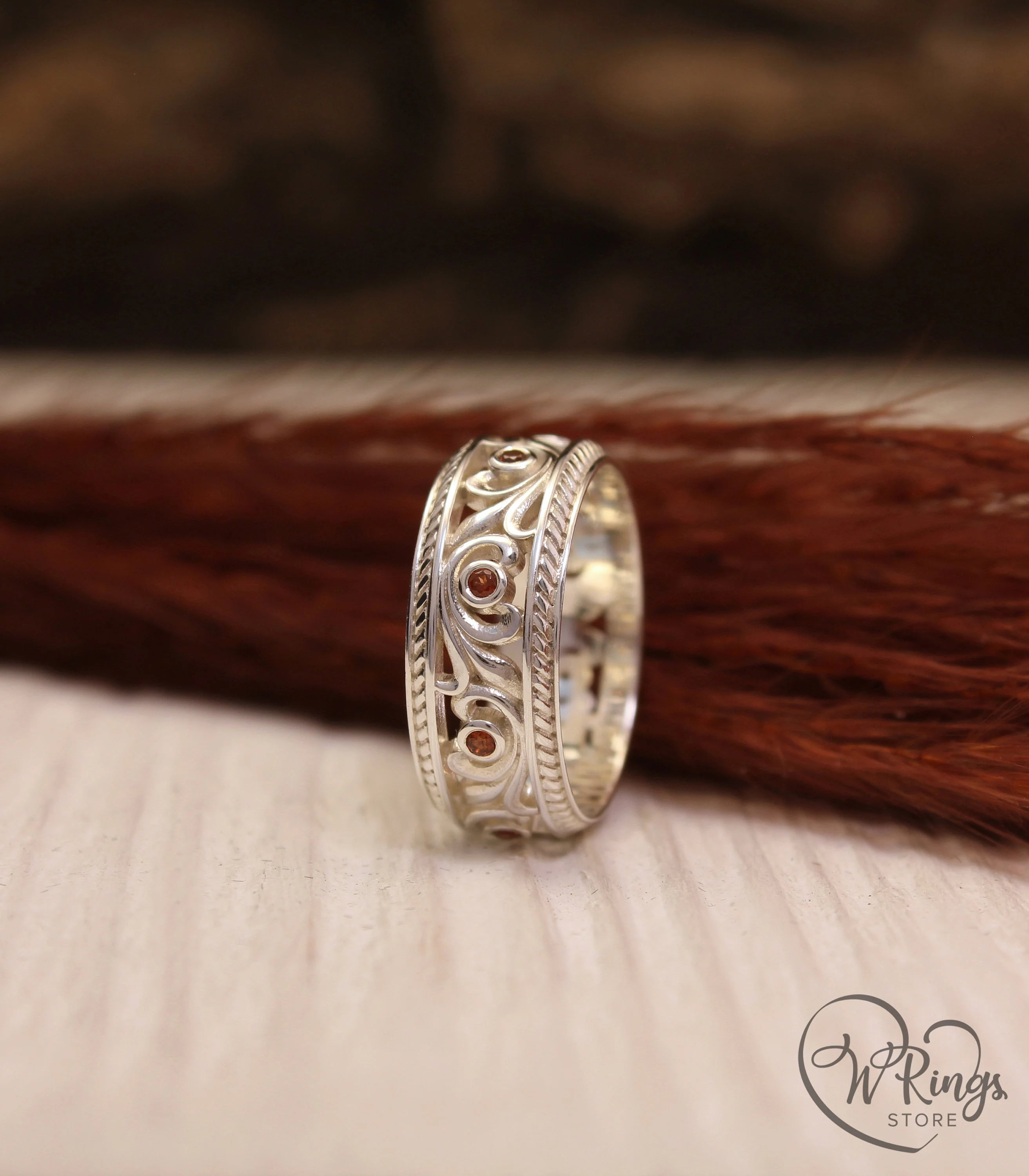 Garnet & Vine Vintage style Wedding Ring — Leaves Silver Band