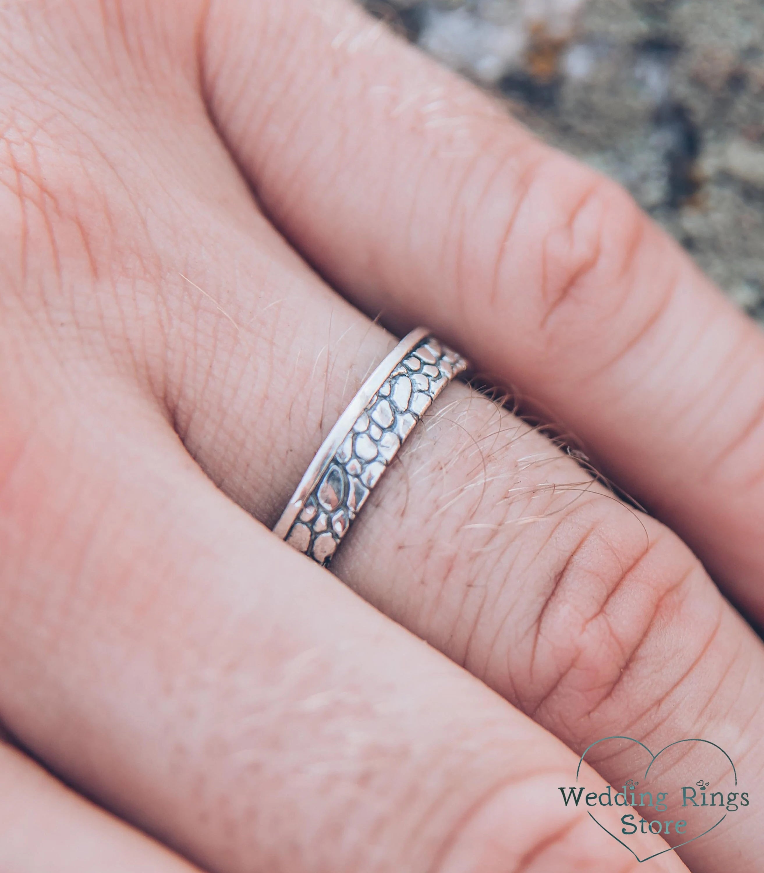 Casual Cracked Earthy Silver Wedding Band