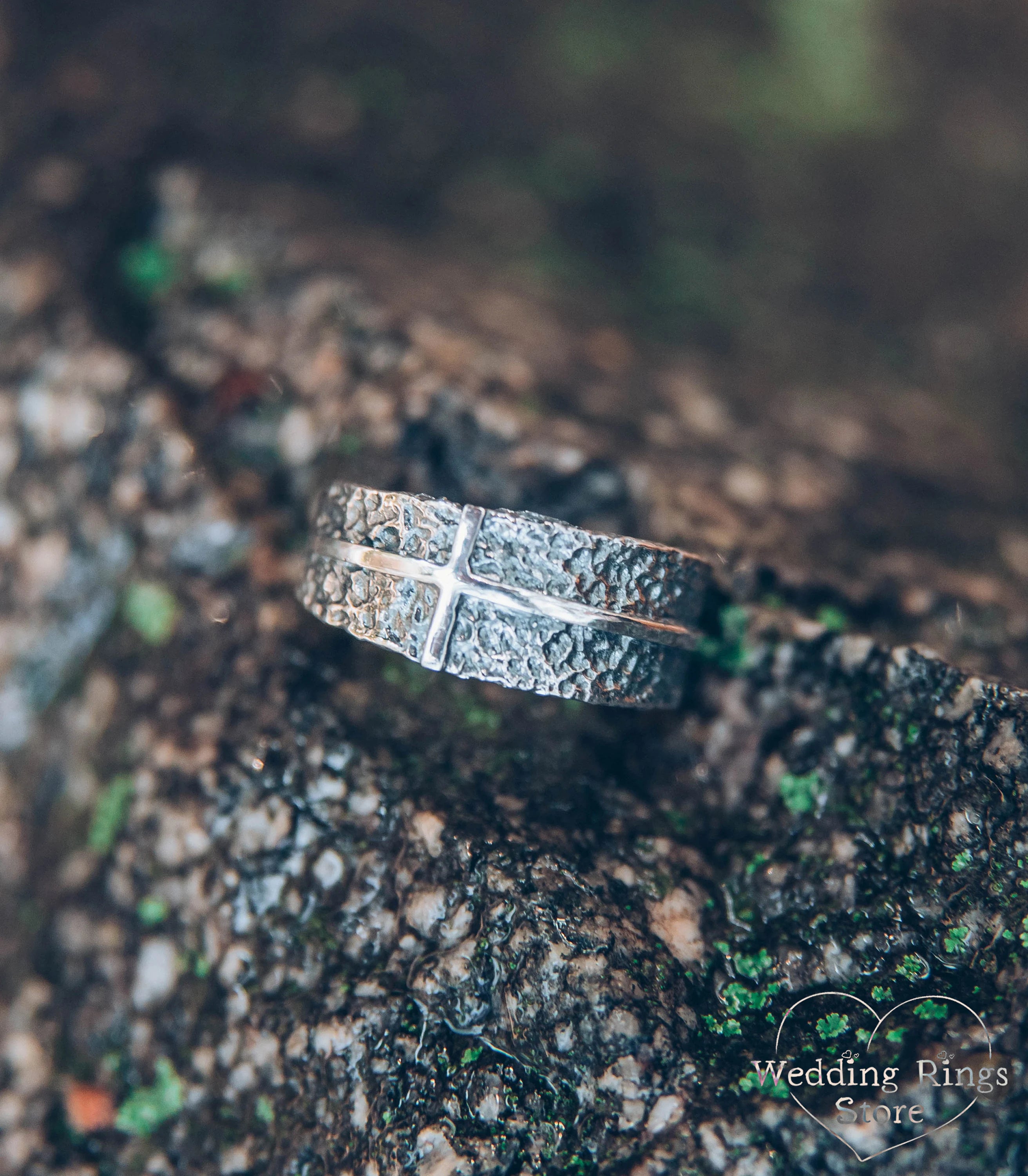 Wide Men's Cross Hammered Wedding Band in Silver