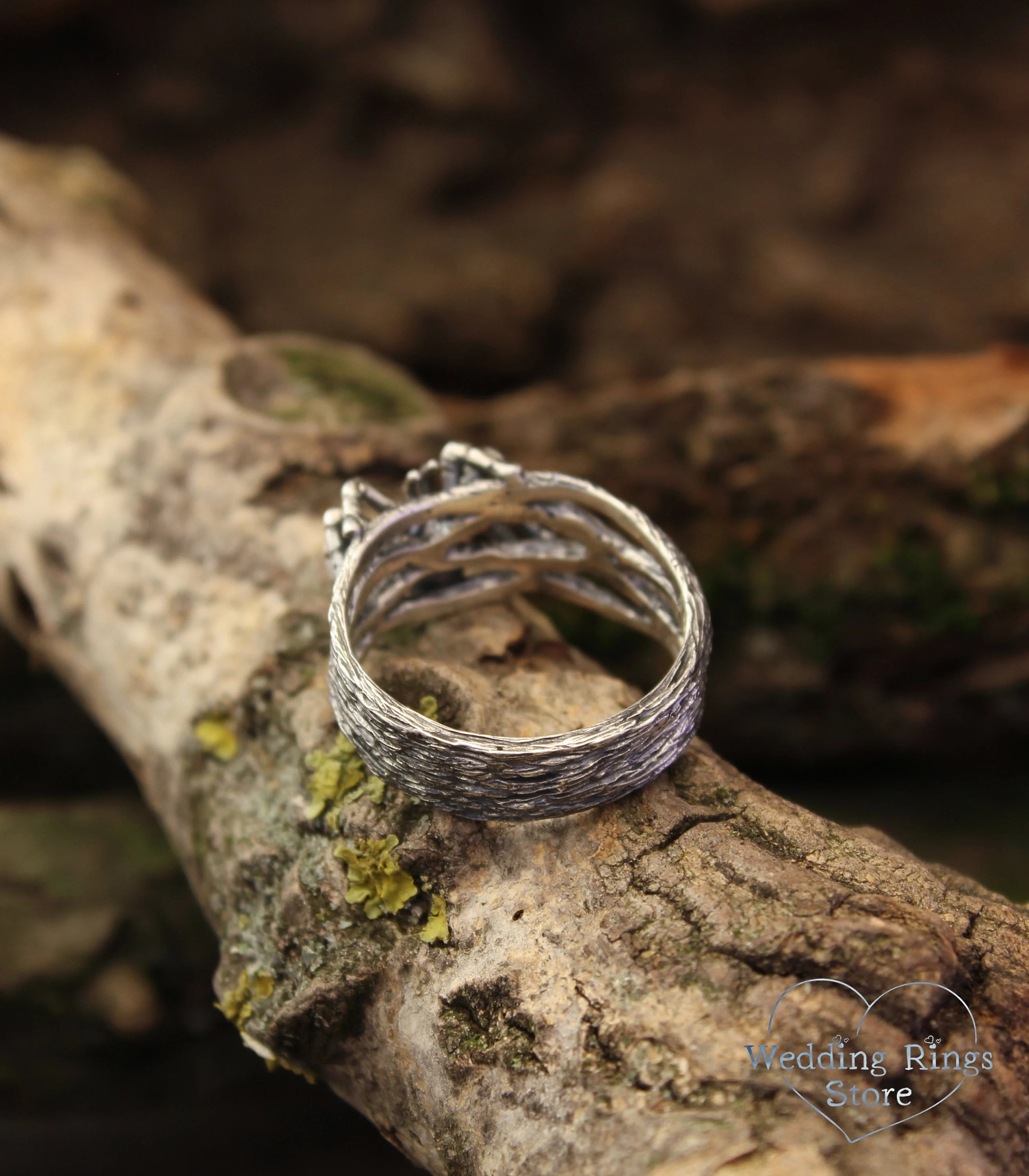 Eye-catching Silver Spider Ring in Gothic Style