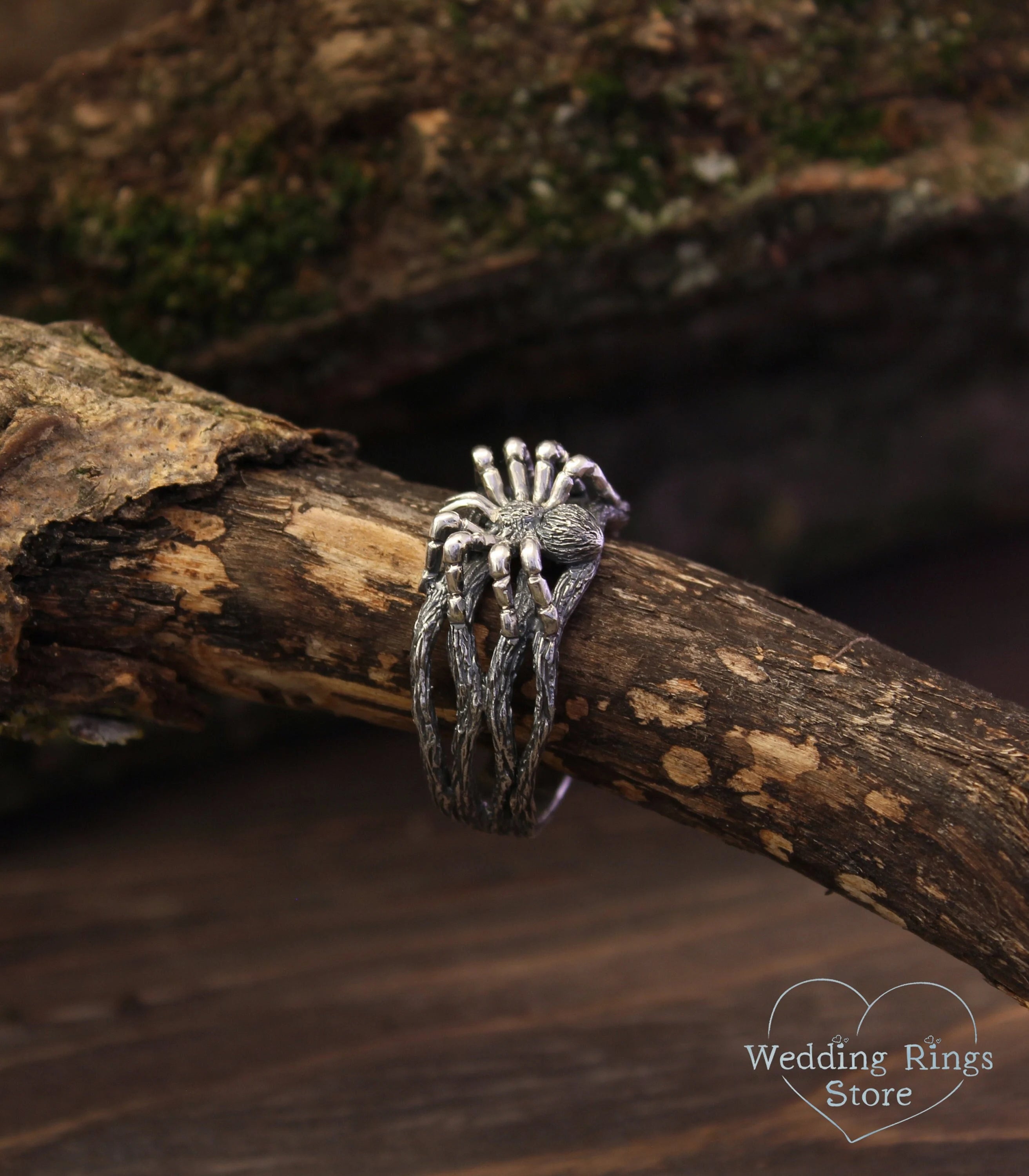 Eye-catching Silver Spider Ring in Gothic Style