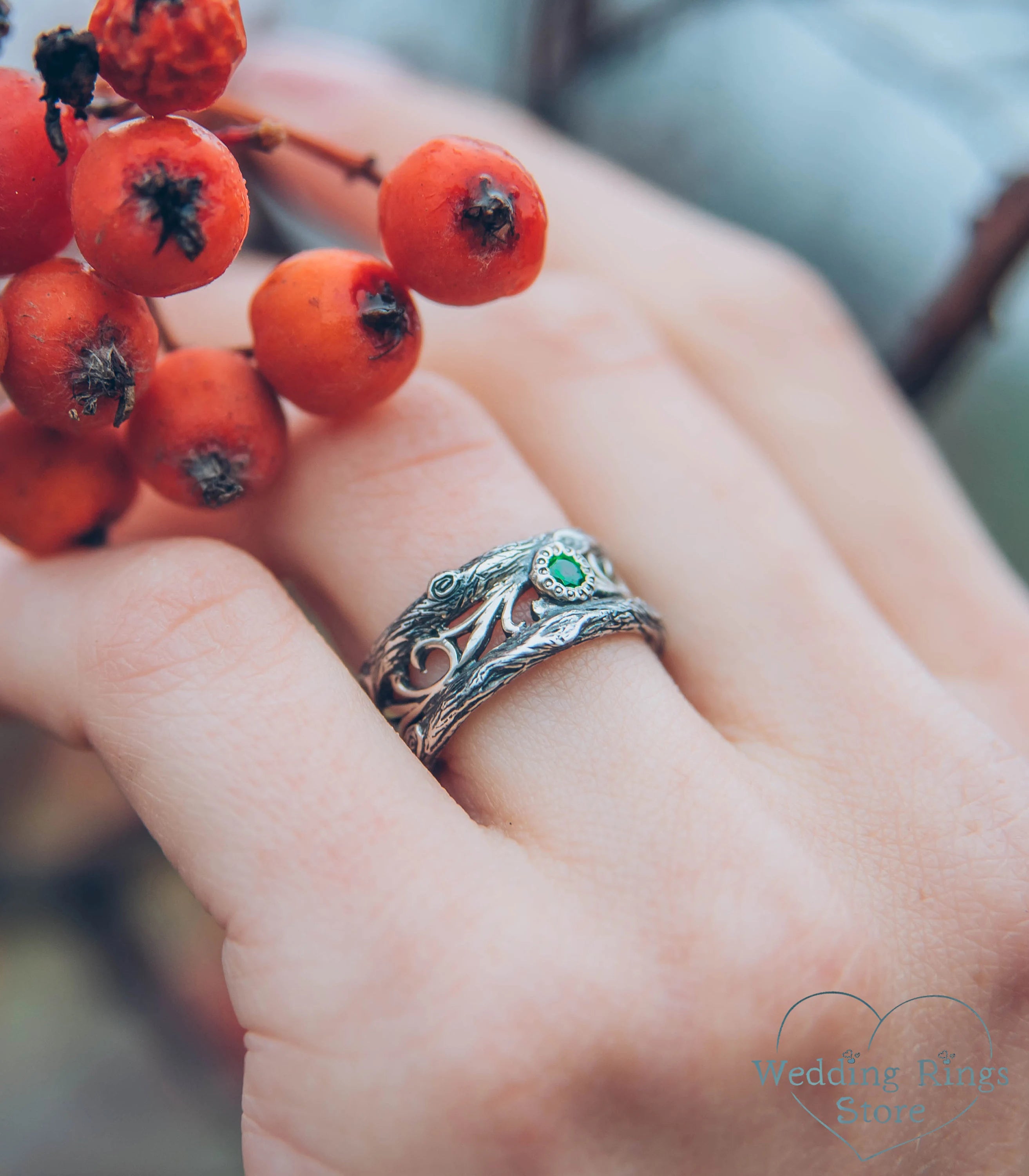 Emerald Wedding Ring in rustic manner and Vintage style Scrollwork