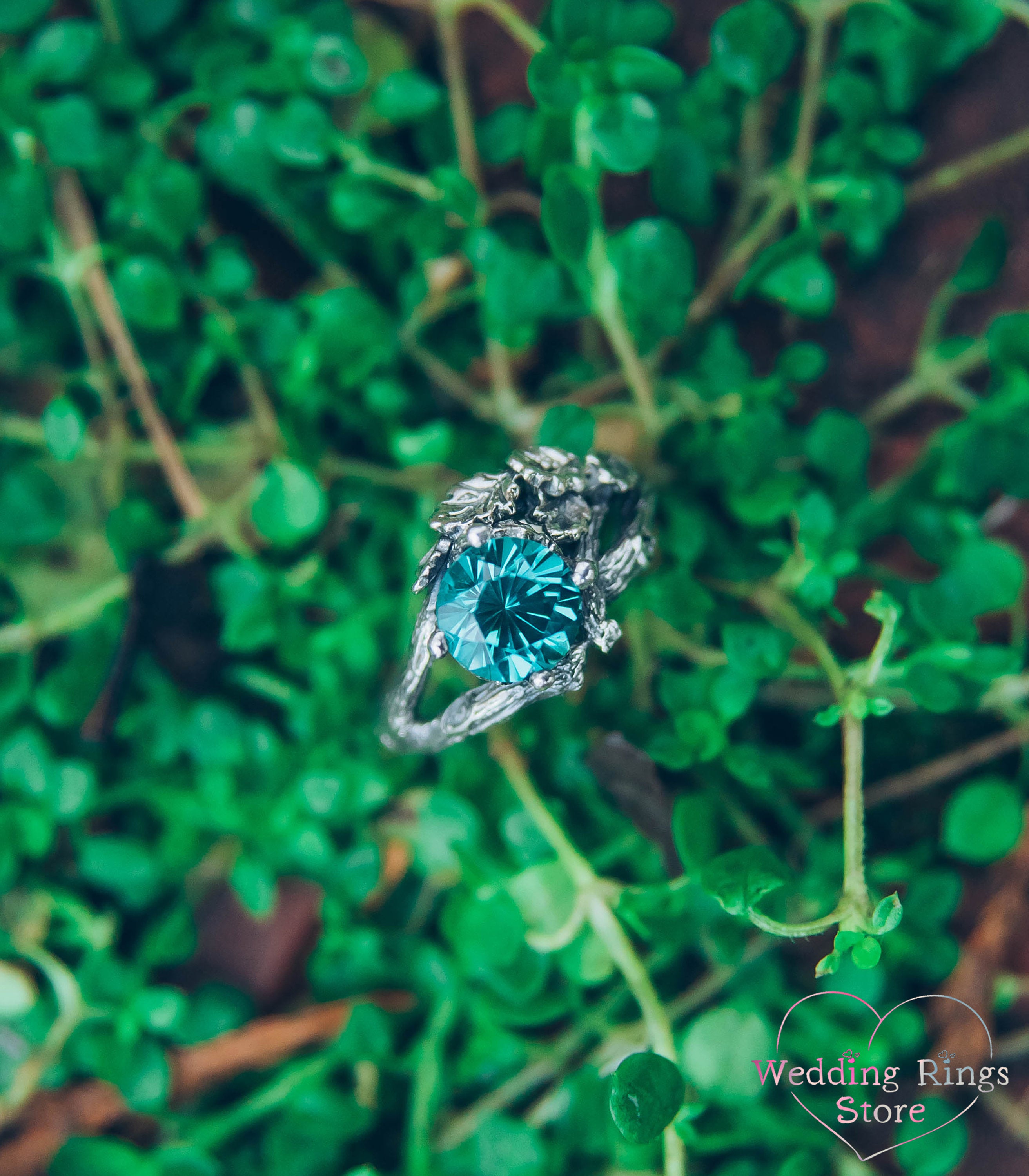 Amazing Quartz Statement Ring — Silver Branch and Oak Leaves