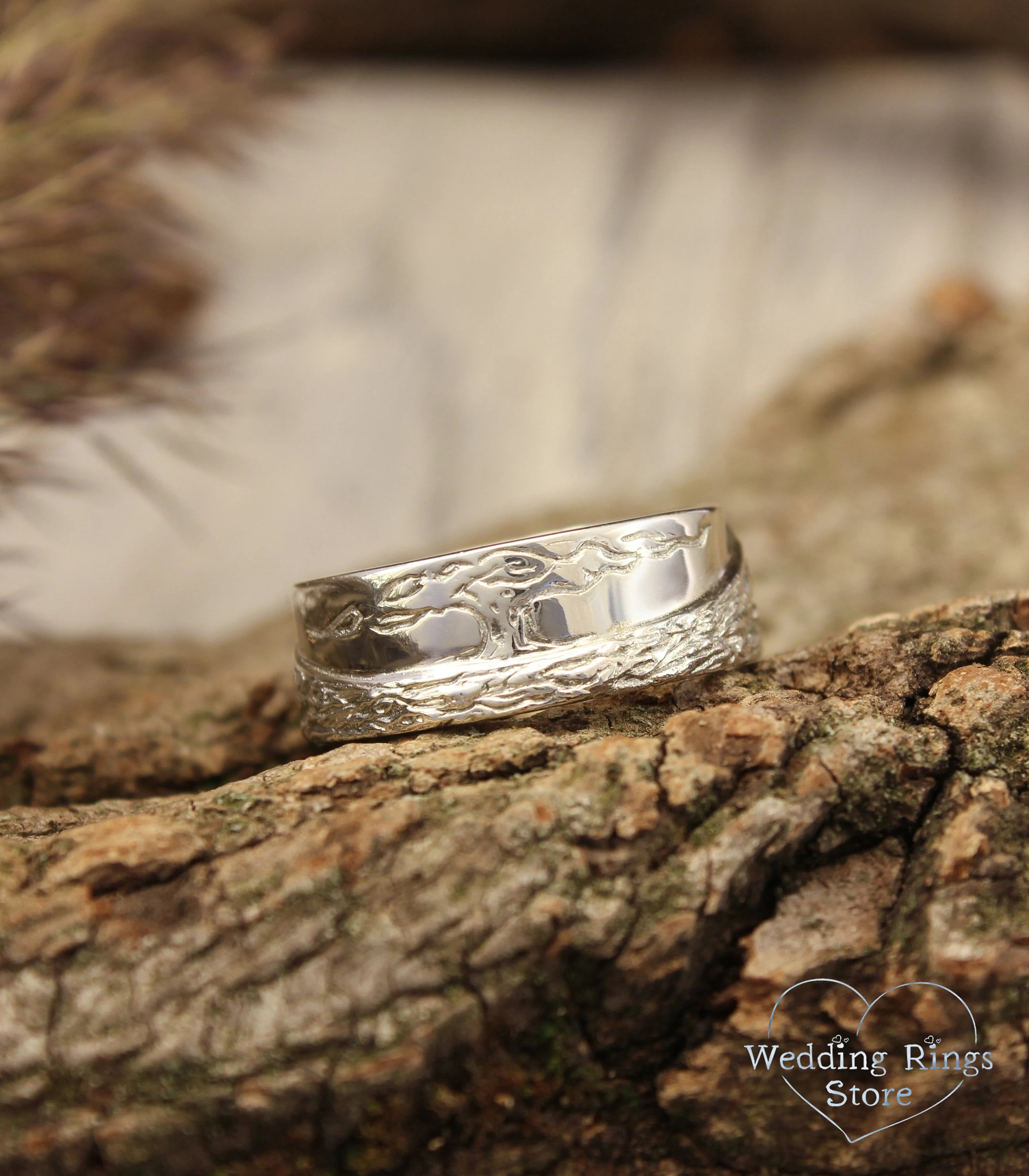 Engraved Tree and Woodbark Silver Men's Wedding Band